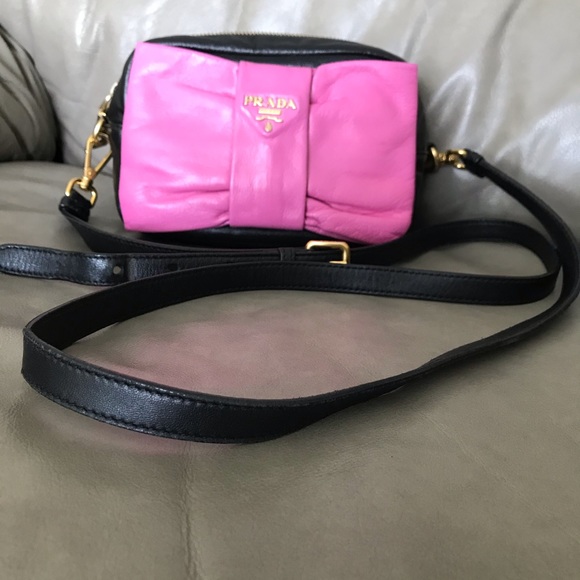 Prada Handbags - 🌸Prada Crossbody 🌸💕🌸💕🌸💕🌸💕🌸💕🌸💕🌸💕🌸💕